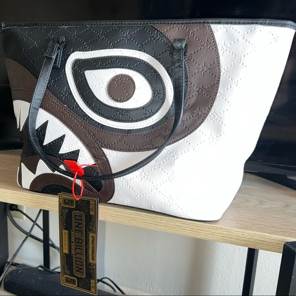 SPRAYGROUND V.V.I.P. TOTE - Picture 2 of 7